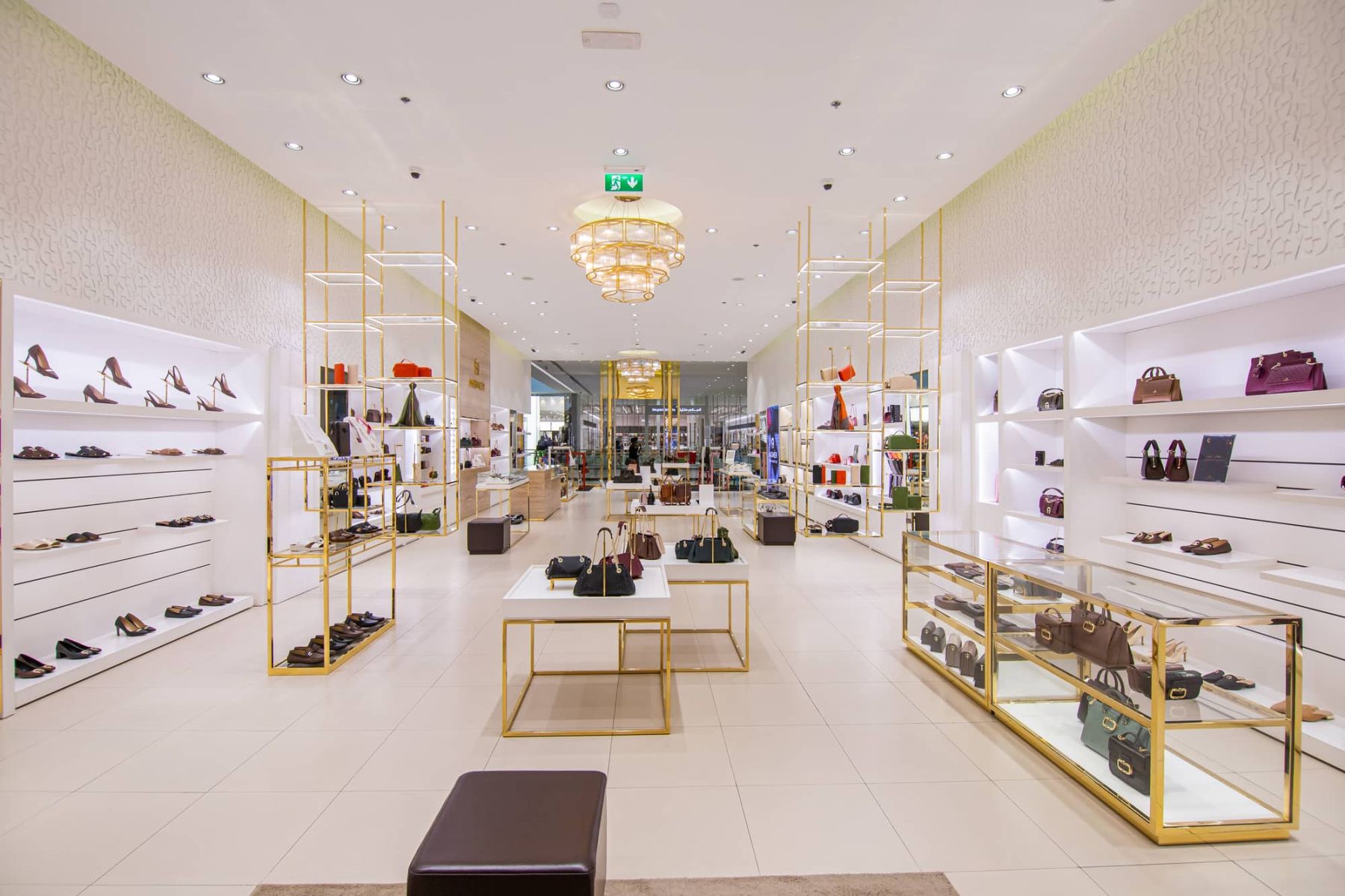 Aigner Boutique - Mirdiff City Center