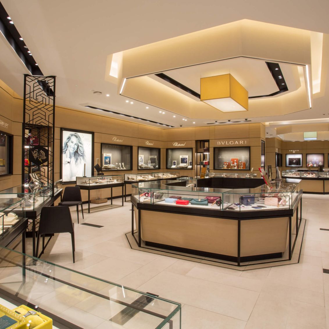 بوتيك الطرف الأغر - مجمع ذا غيت