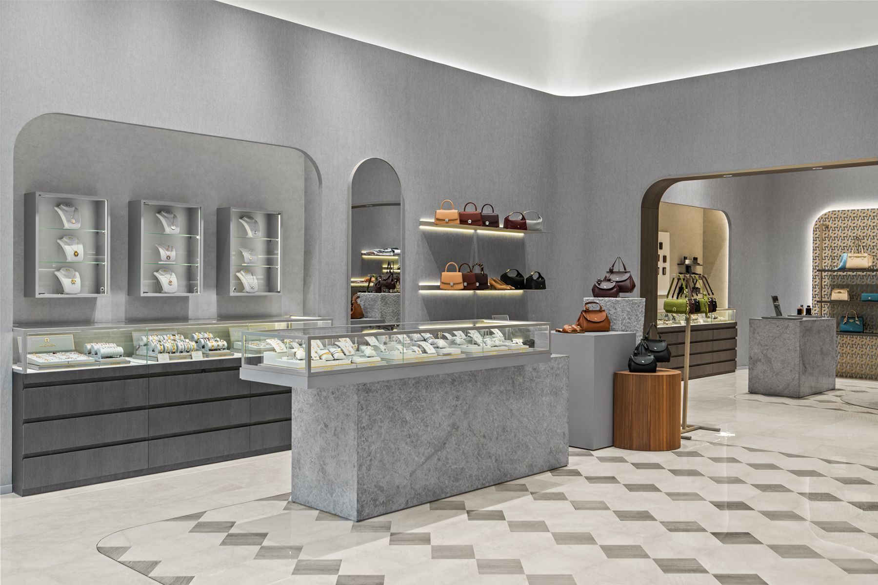 Aigner - Solitaire Mall