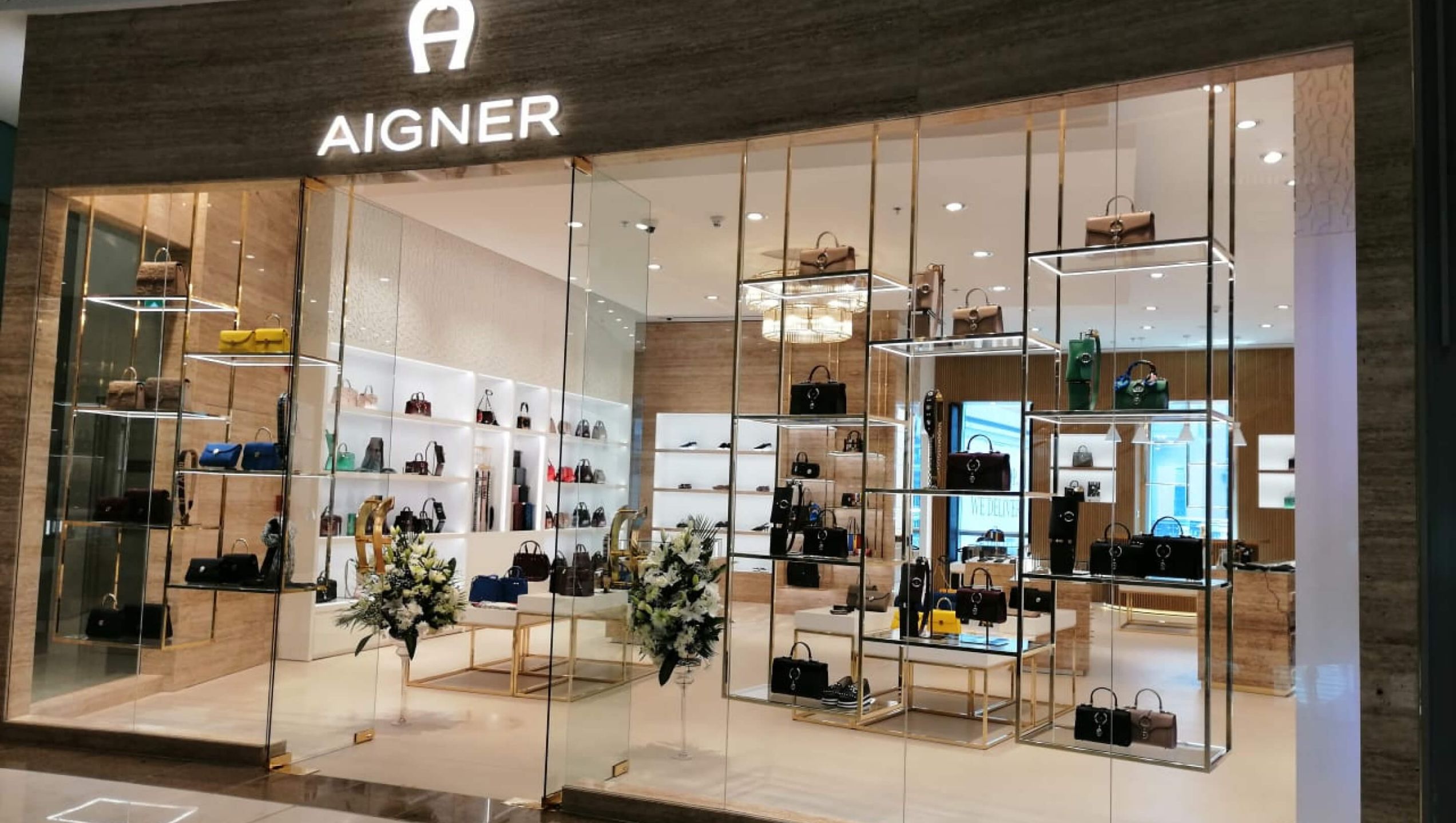 Aigner Boutique 