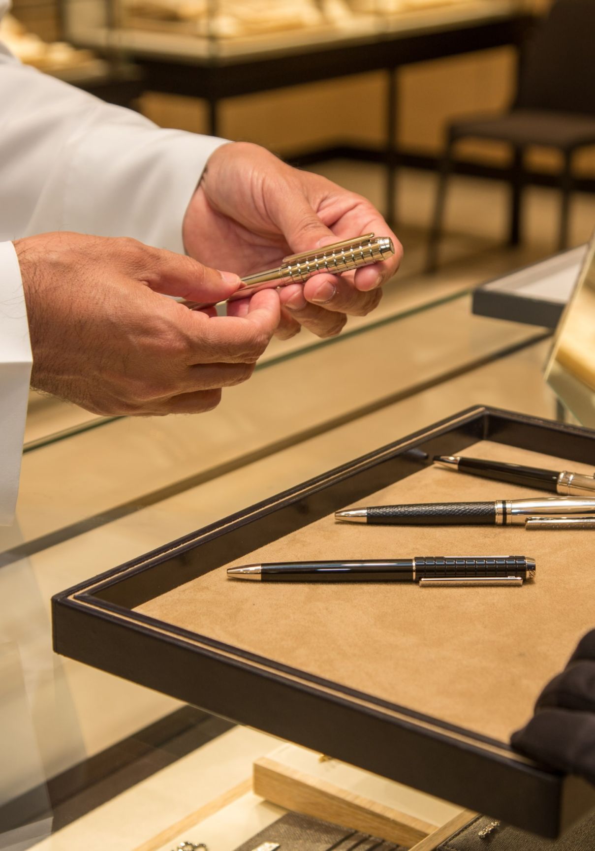 الطرف الأغر